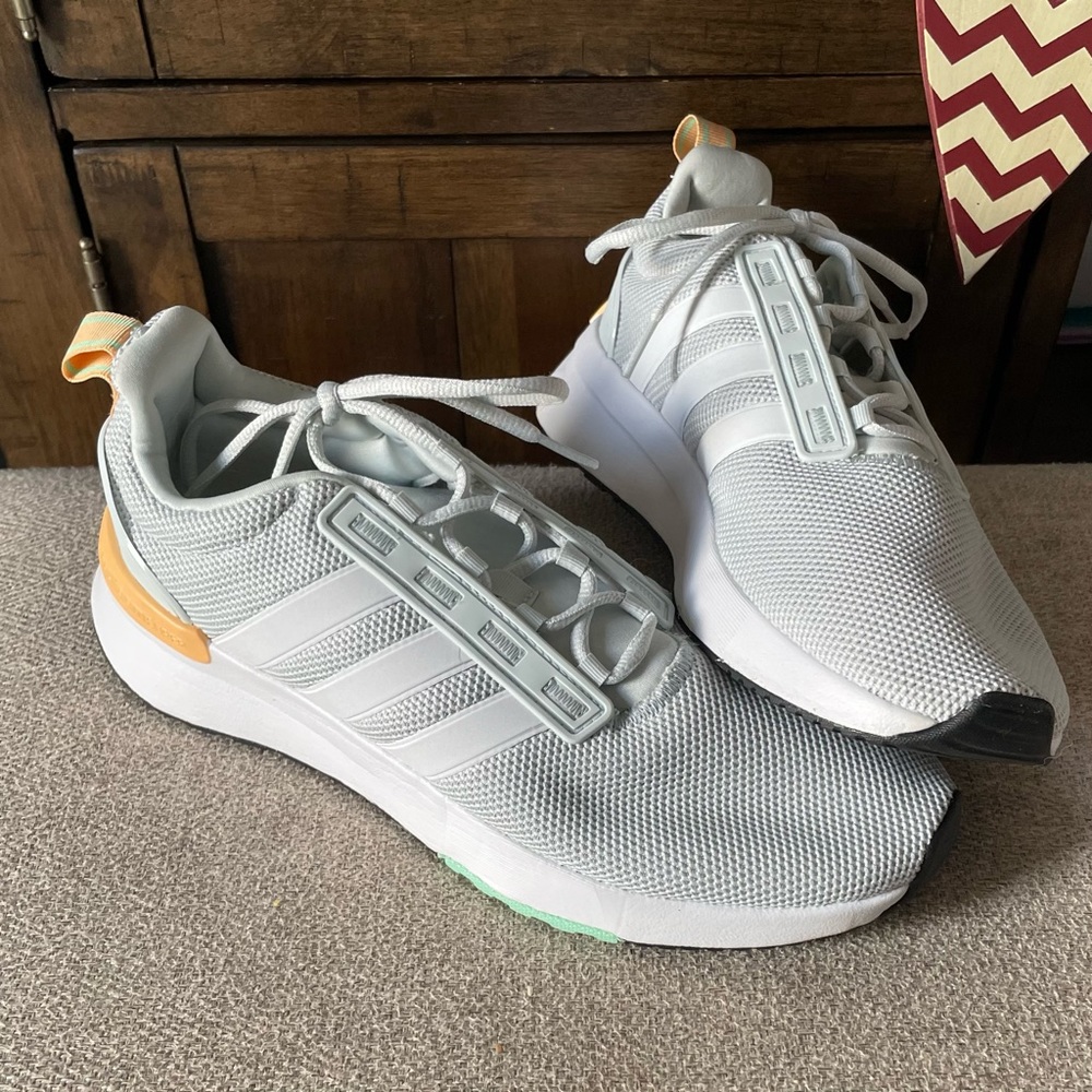 EUC Women’s Size 10 Adidas Gray/Mint Cloudform Super Sneaker Shoes
